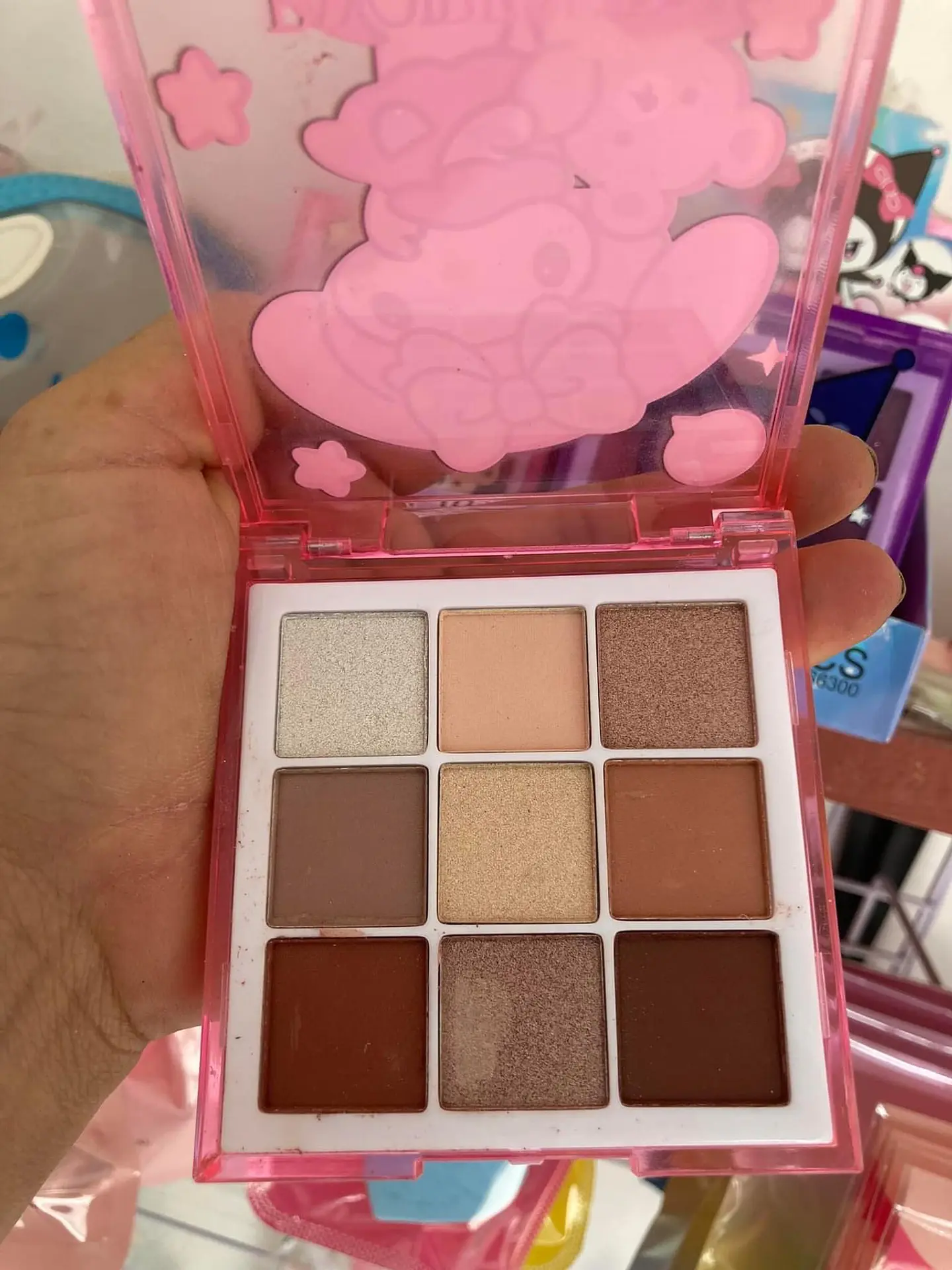 SET DE SOMBRAS SANRIO 9 COLORES  3