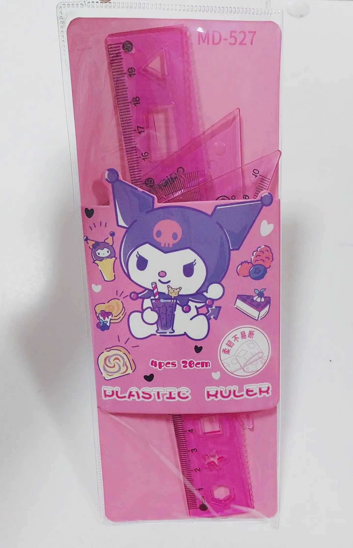 SET DE REGLA FLEXIBLE KUROMI 4PZS 20CM 2