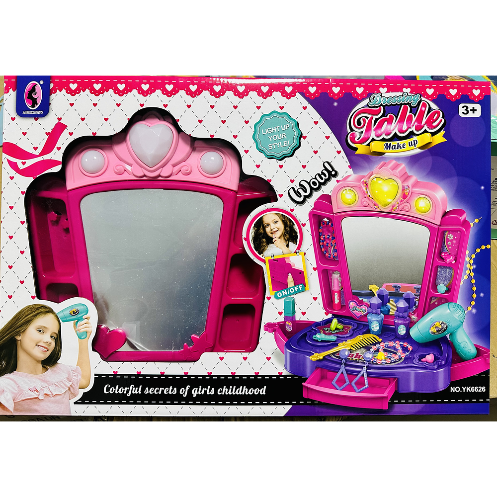 SET DE MAQUILLAJE + TOCADOR NIÑA