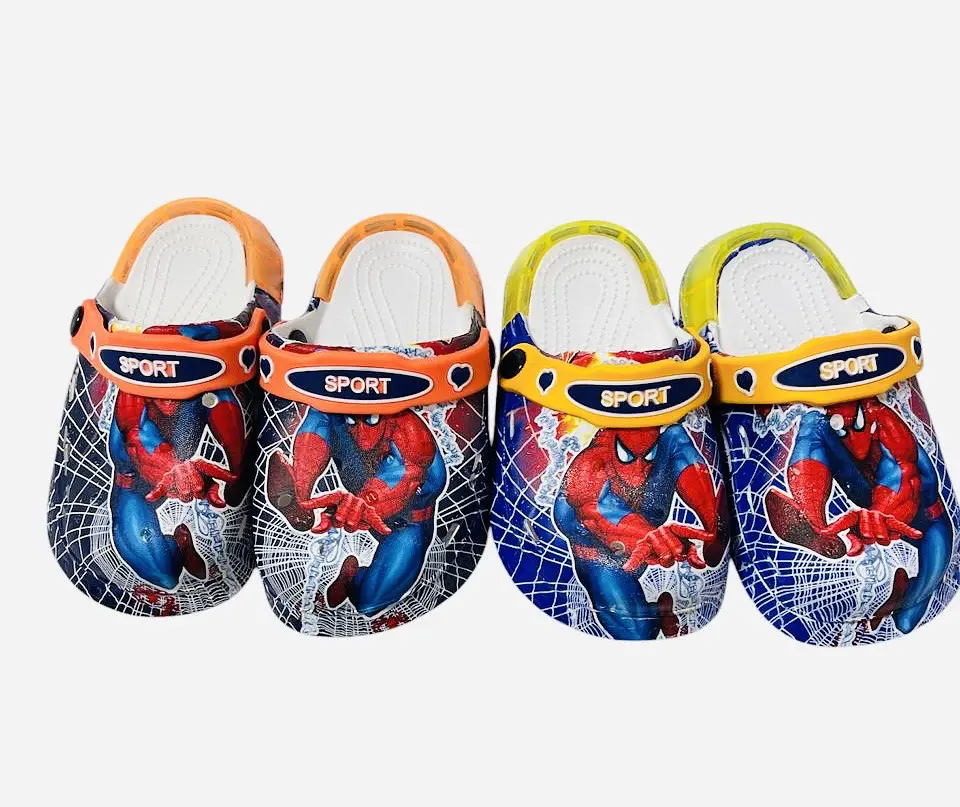 CHALA TIPO CROCS DISEÑO SPIDERMAN CON LUCES  1