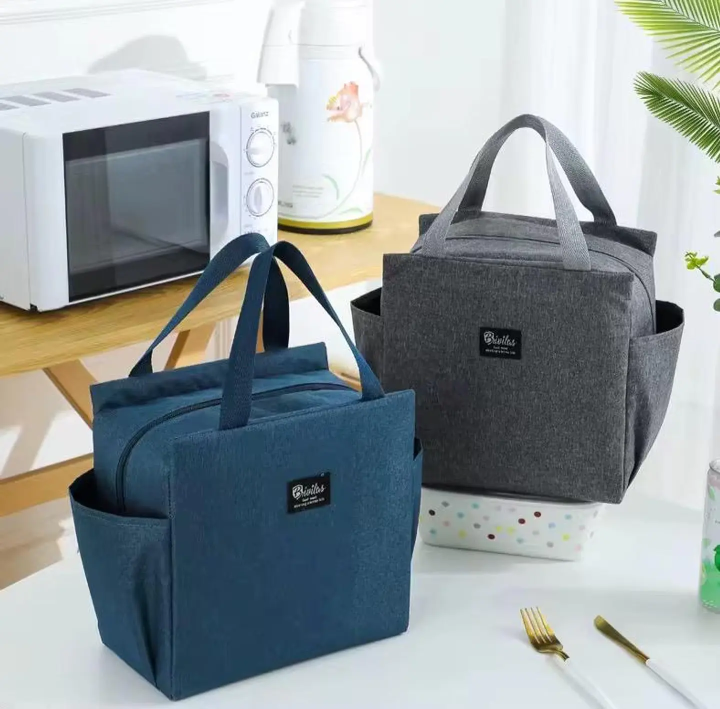 BOLSO LONCHERA TÉRMICA DOBLE BOLSILLO DAMA  2