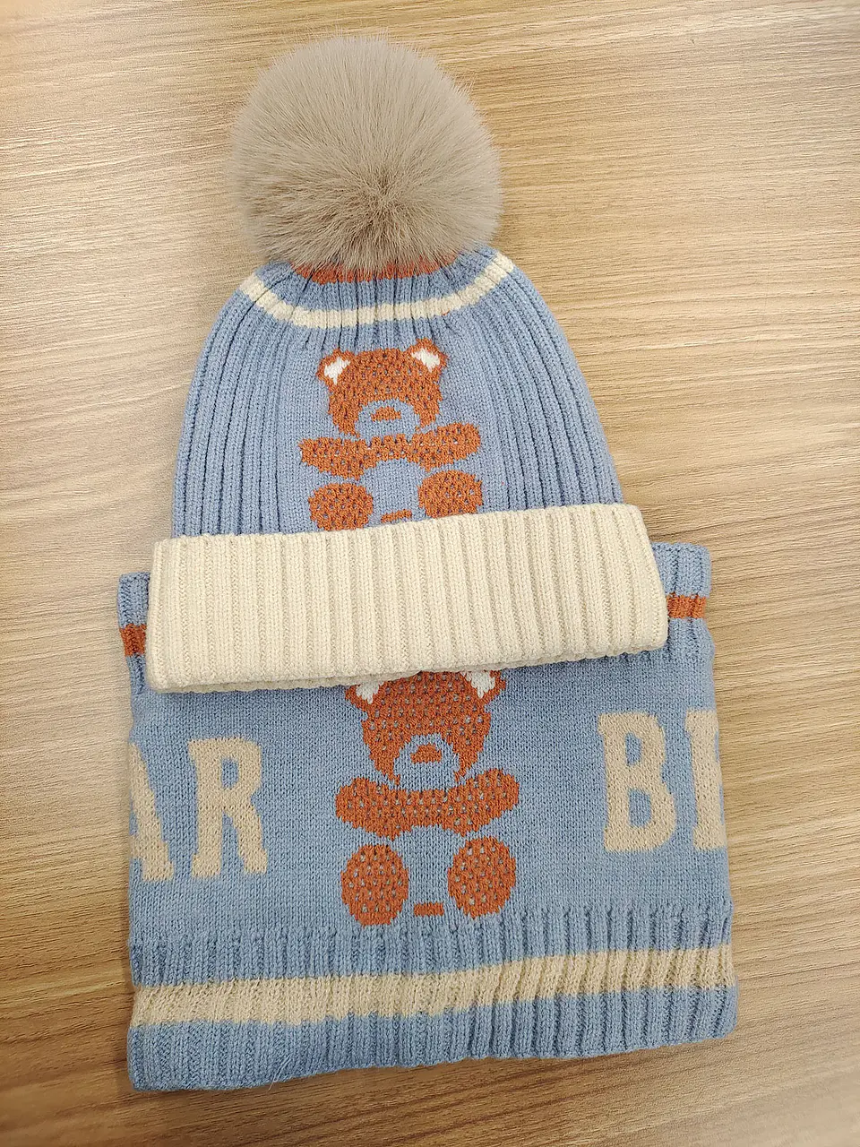 GORRO Y CUELLO CHIPORRO OSITO NIÑO  2