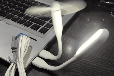 SET MINI VENTILADOR Y MINI LINTERNA USB + CABLE CARGADOR