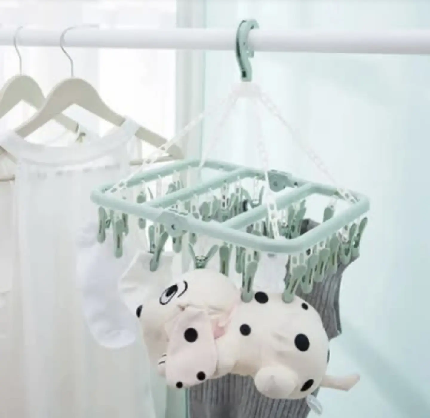 COLGADOR DE ROPA PLEGABLE 32 PERRITOS  5