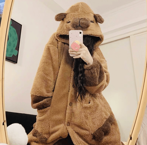 PIJAMA BATA CAPYBARA ADULTO