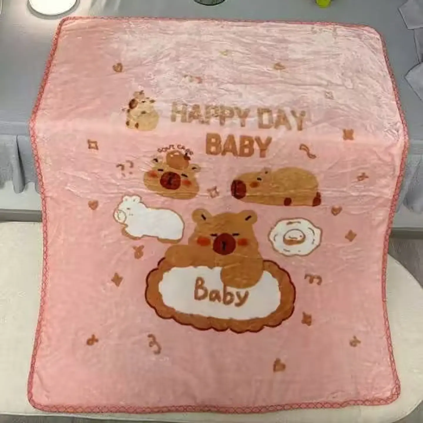 MANTA CAPYBARA PLUSH NIÑO 100x1300CM CON BOLSA 10