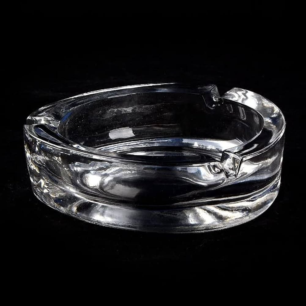 CENICERO DE CRYSTAL FORMA DE CORAZÓN 10x10.5CM