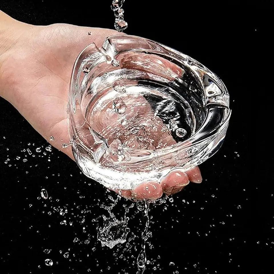 CENICERO DE CRYSTAL FORMA DE CORAZÓN 10x10.5CM 8