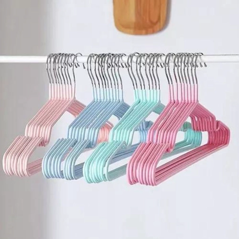 SET DE 10 COLGADORES DE ROPA ANTIDESLIZANTE  2