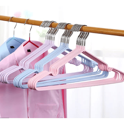 SET DE 10 COLGADORES DE ROPA ANTIDESLIZANTE 