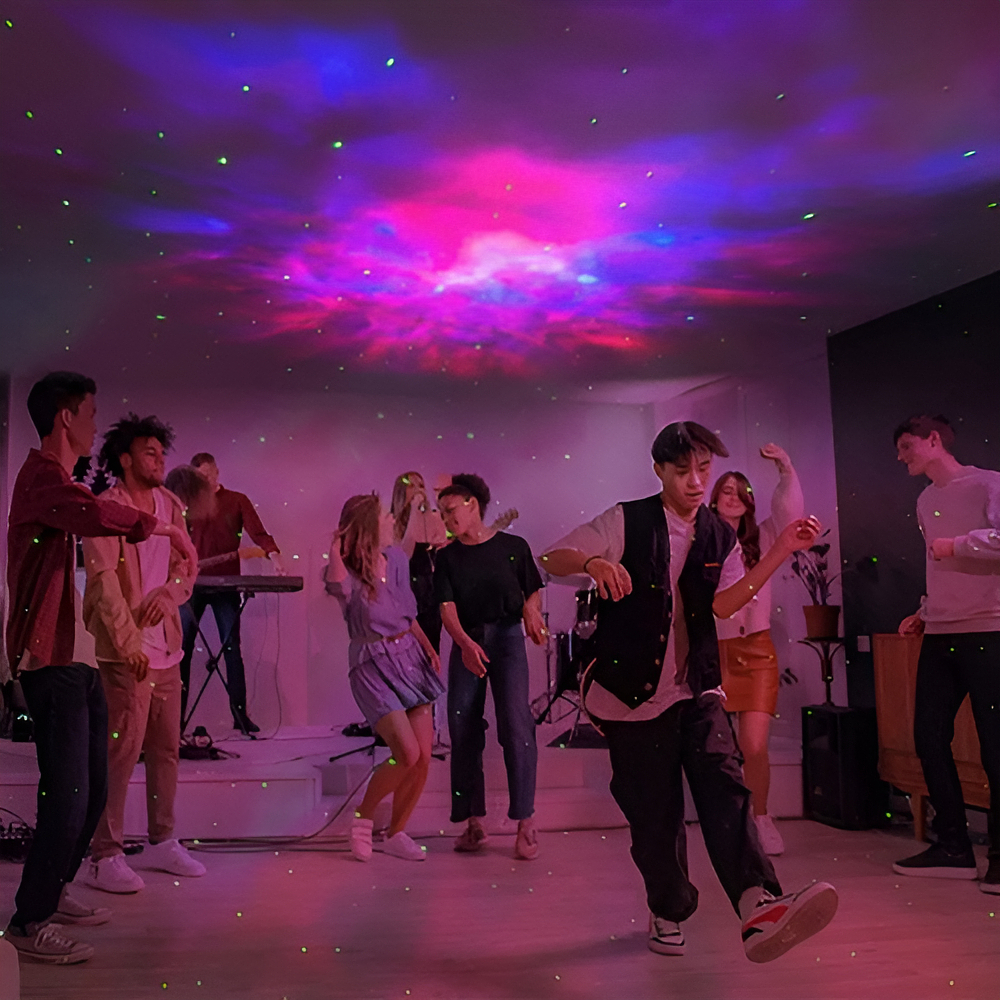 LAMPARA PROYECTOR DE GALAXIA ASTRONAUTA SENTADITO CON CONTROL