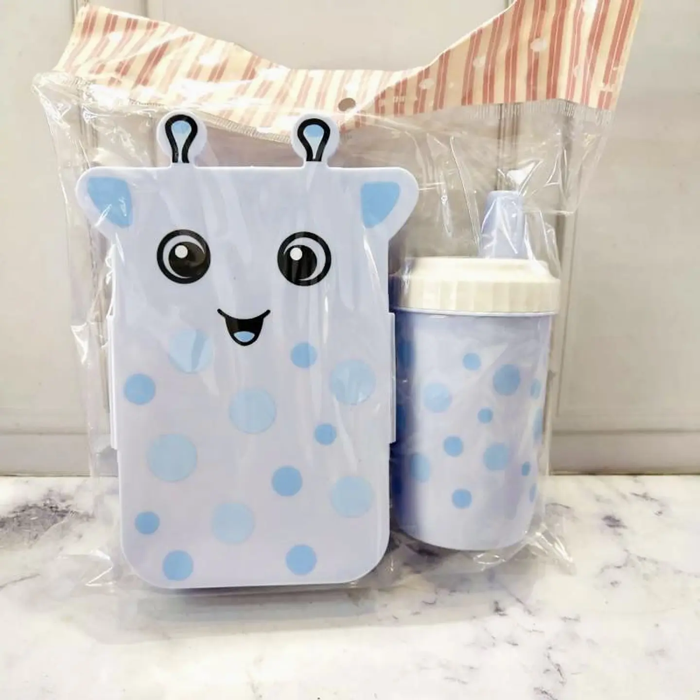 SET LONCHERA + TOMATODO JIRAFA KAWAI  8