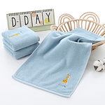 TOALLA DE ALGODON BORDADO GRUESO PÁRVULO 25x50CM