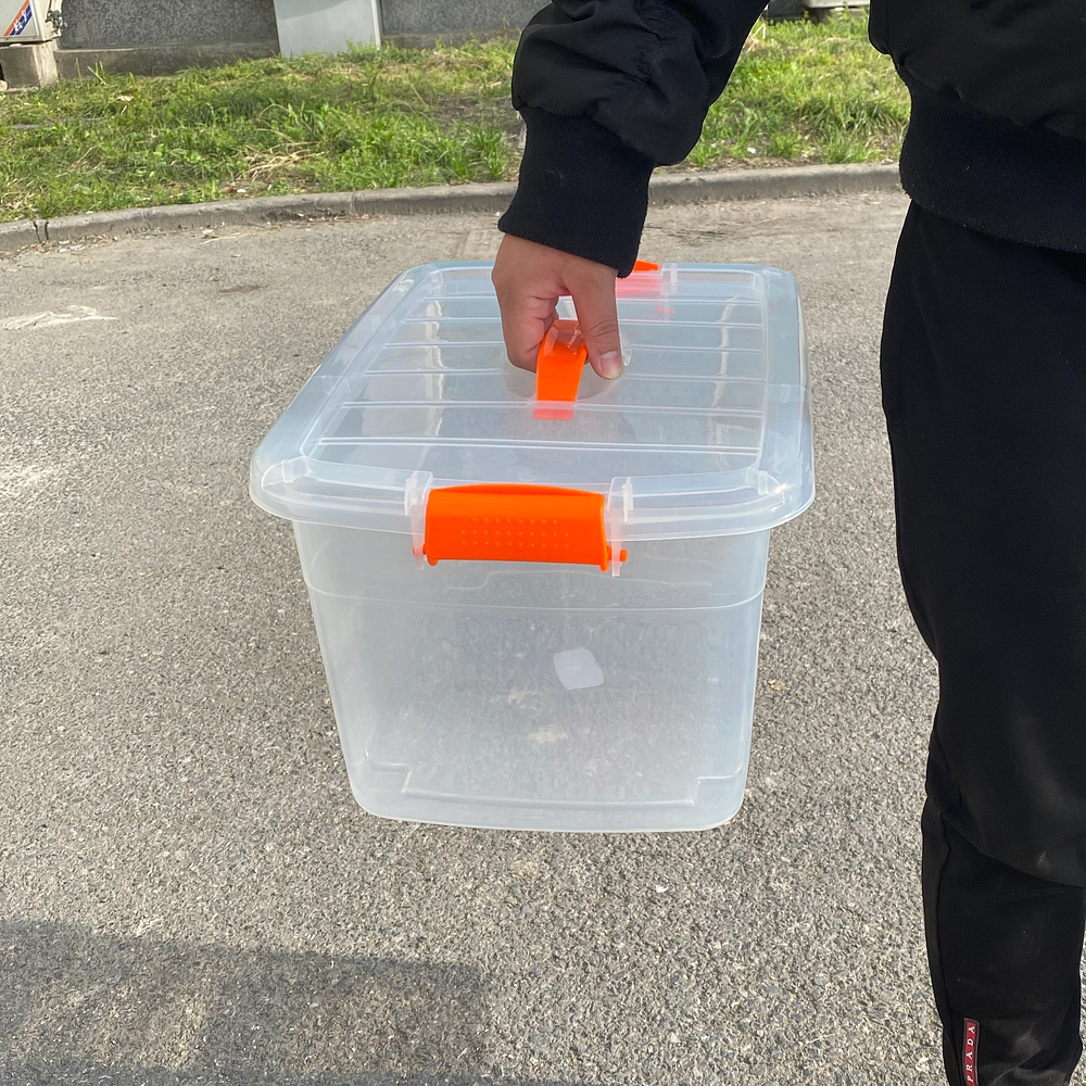 CAJA ORGANIZADORA TRANSPARENTE CON TAPA DE 10 LITROS 37x27x20CM