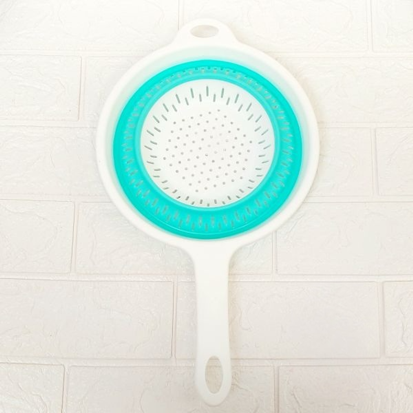 COLADOR PLEGABLE REDONDO CON MANGO  6