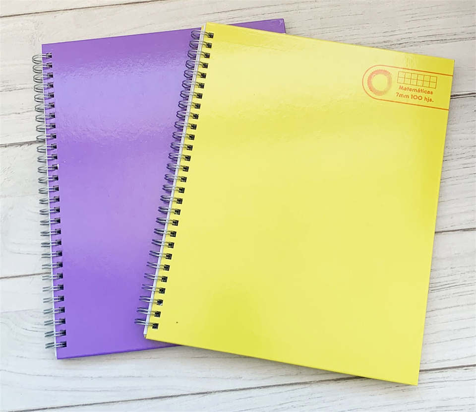 PACK 8 CUADERNOS UNIVERSITARIO LISO TAPA DURA 7MM 100 HOJAS  4