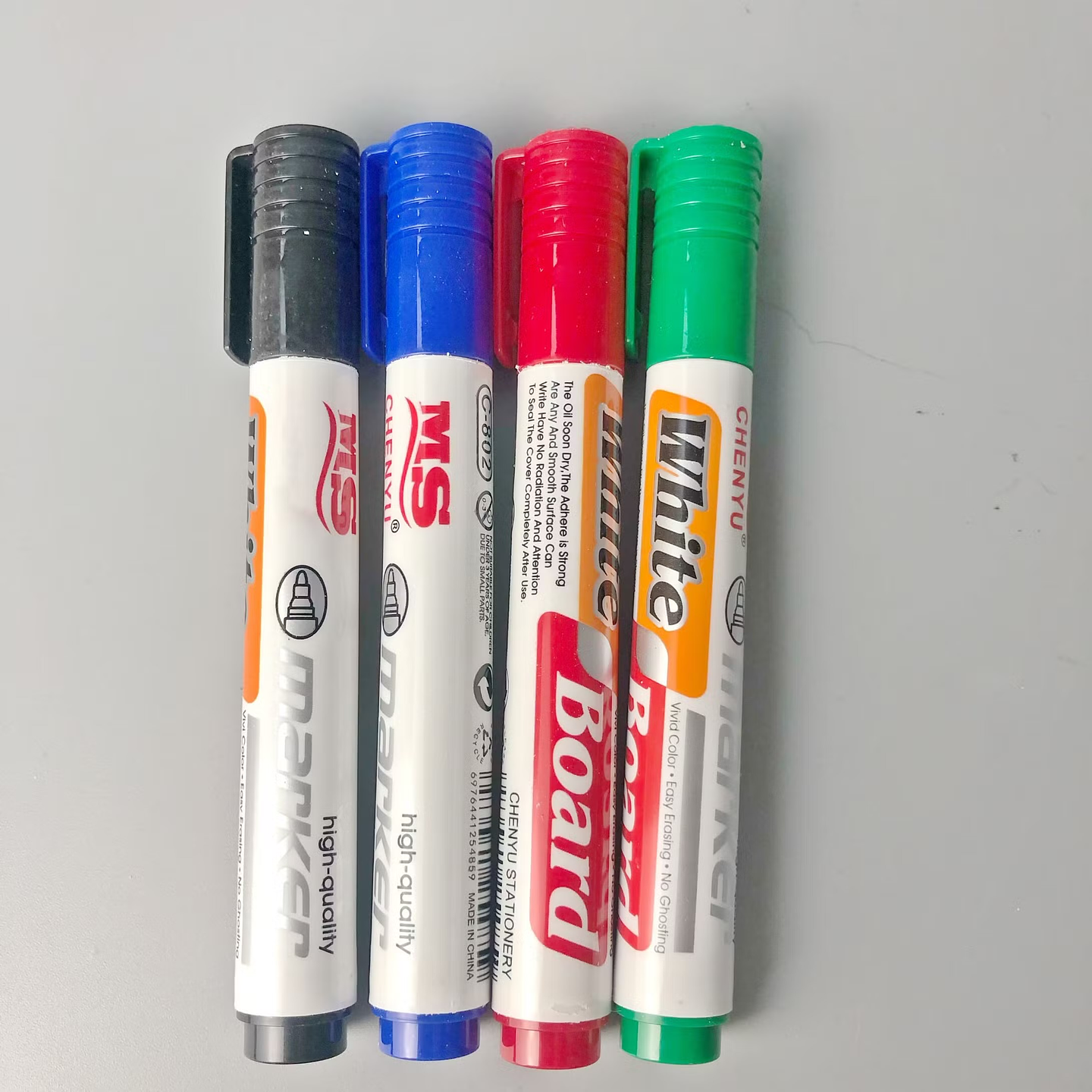 MARCADOR PARA PIZARRA CAJA 12 UNIDADES SURTIDO NEGRO, AZUL, ROJO  2