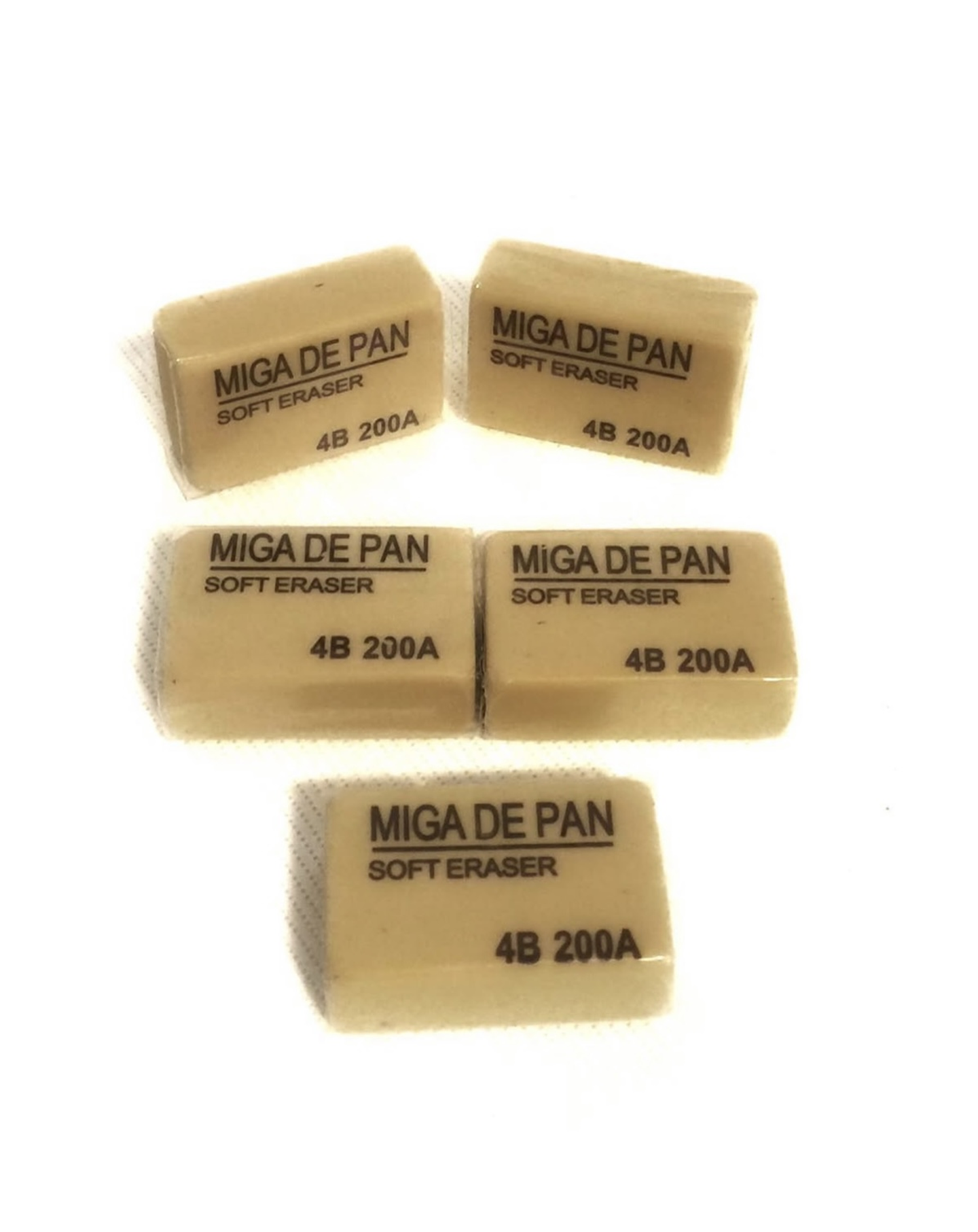 GOMA DE MIGA DE PAN 4B 200A CAJITA 30UNDS 3