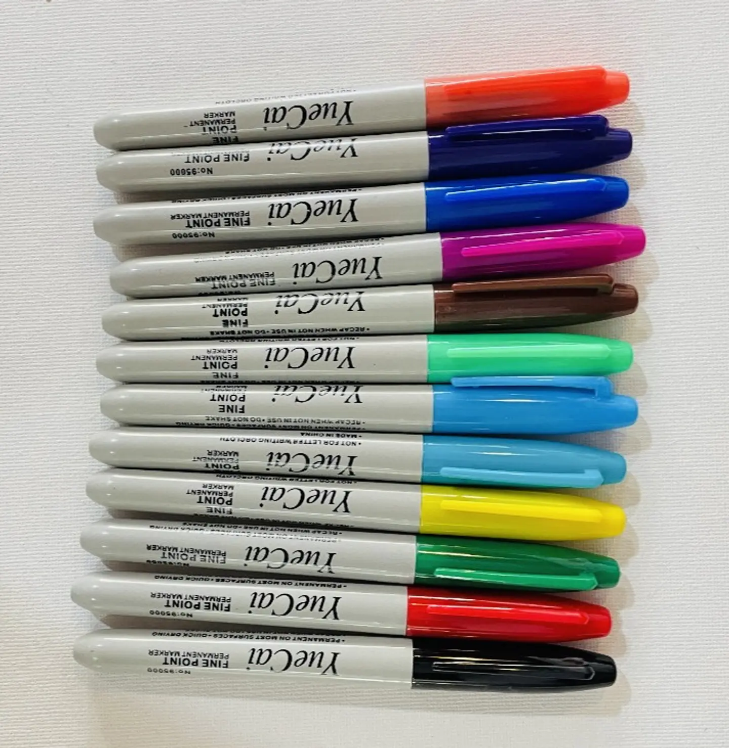 SET 12 MARCADORES PERMANENTES PUNTA GRUESA YUECAI COLORES 8