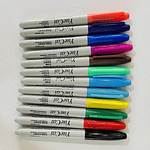 SET 12 MARCADORES PERMANENTES PUNTA GRUESA YUECAI COLORES