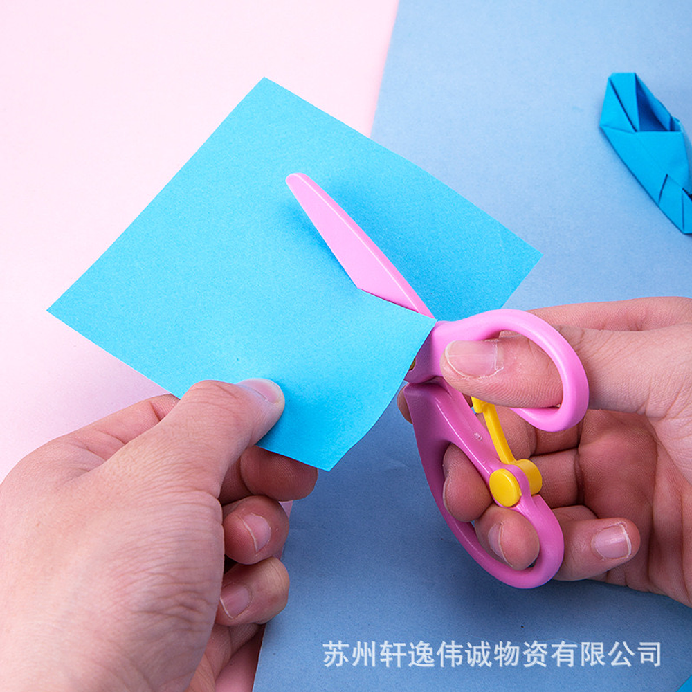 TIJERA PRE ESCOLAR PLASTICA CON SEGURO