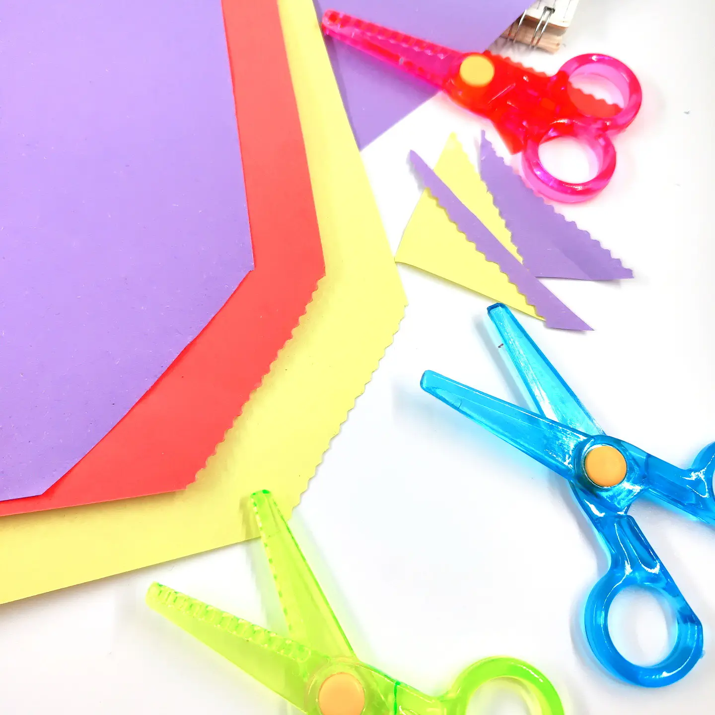 SET 3 DE TIJERAS CREATIVAS DISEÑO DE CORTE  4