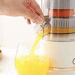 EXPRIMIDOR DE JUGO FRUTAS RECARGABLE USB PORTÁTIL 