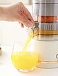 EXPRIMIDOR DE JUGO FRUTAS RECARGABLE USB PORTÁTIL  - Miniatura 2