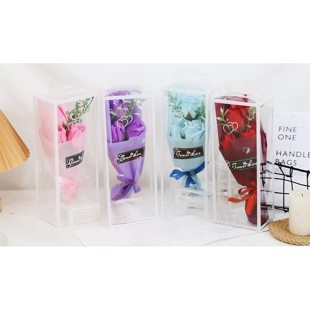 RAMO DE ROSAS ETERNAS EN CAJITA 