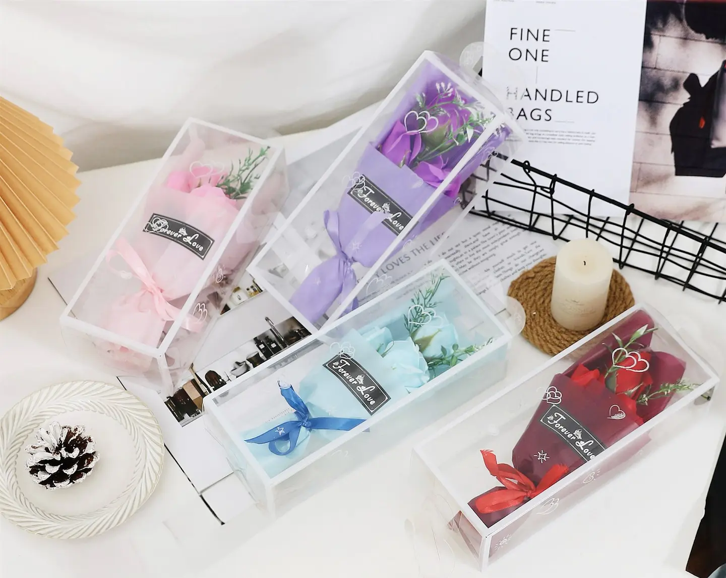 RAMO DE ROSAS ETERNAS EN CAJITA  2