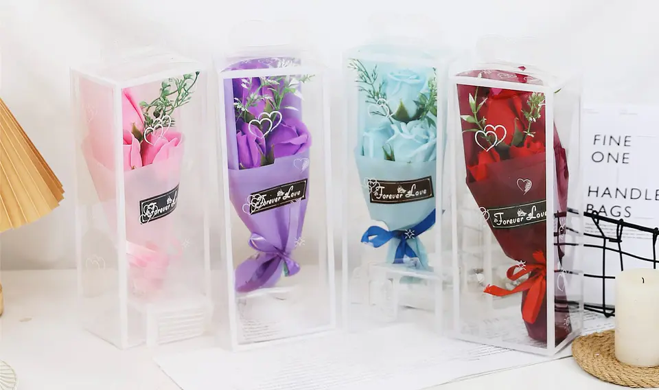 RAMO DE ROSAS ETERNAS EN CAJITA  3