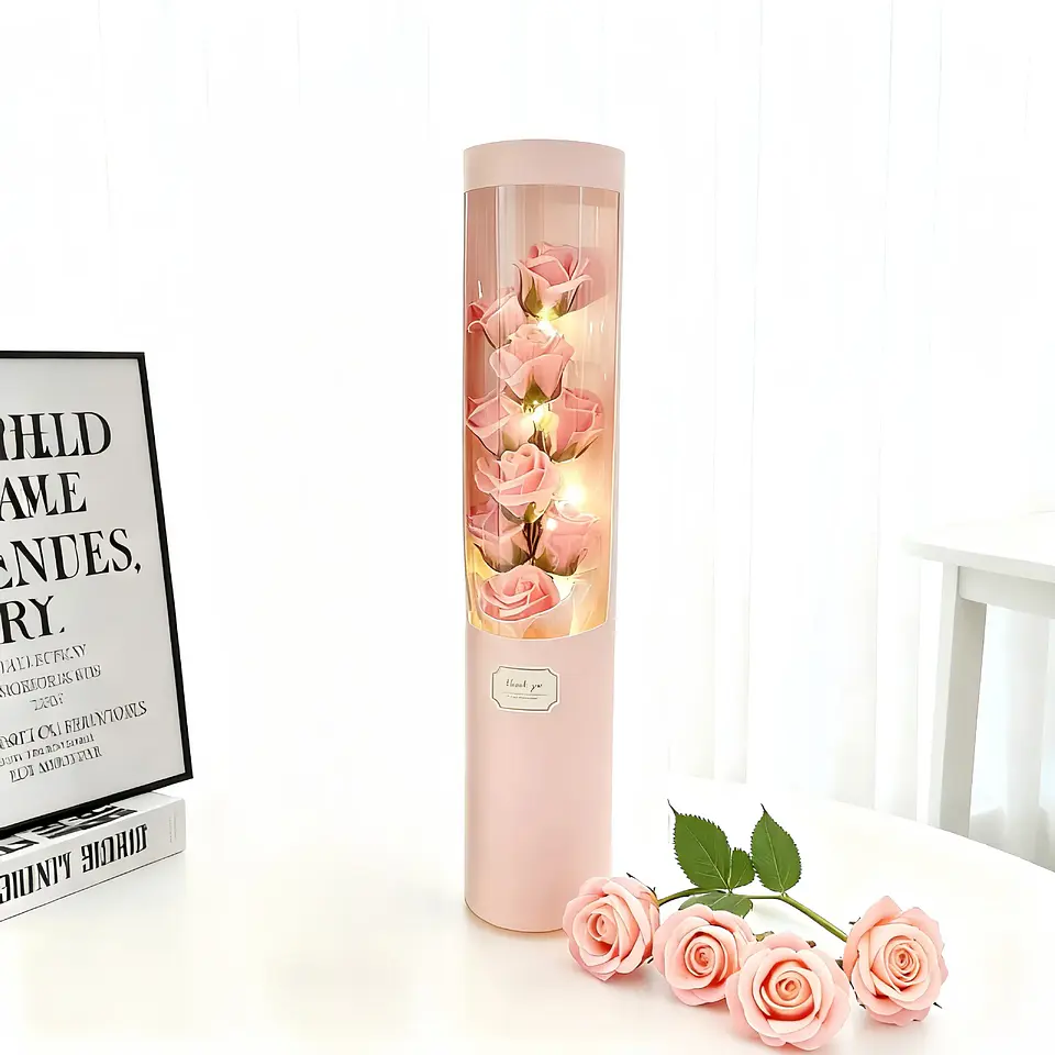 RAMO DE ROSAS CON LUCES EN CAJITA 40x10CM 3