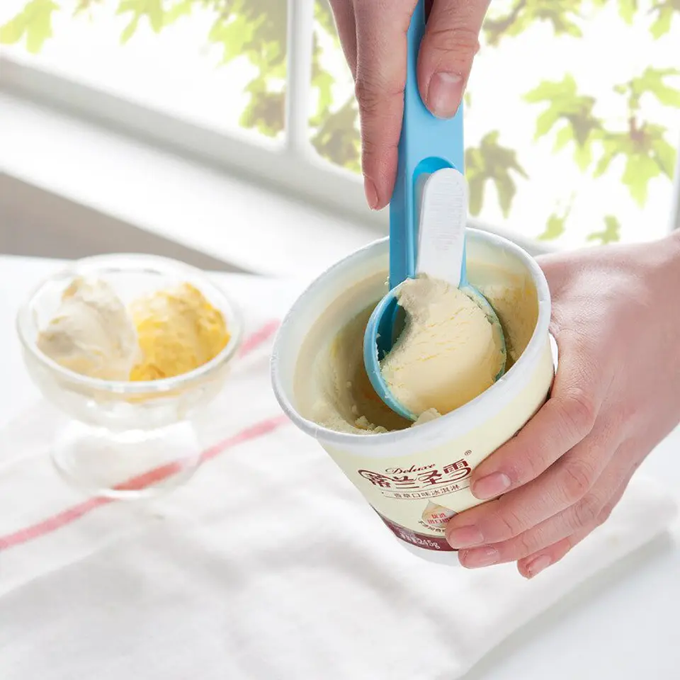CUCHARA DE PLÁSTICO PARA HELADO-YOGURT-FRUTA 1