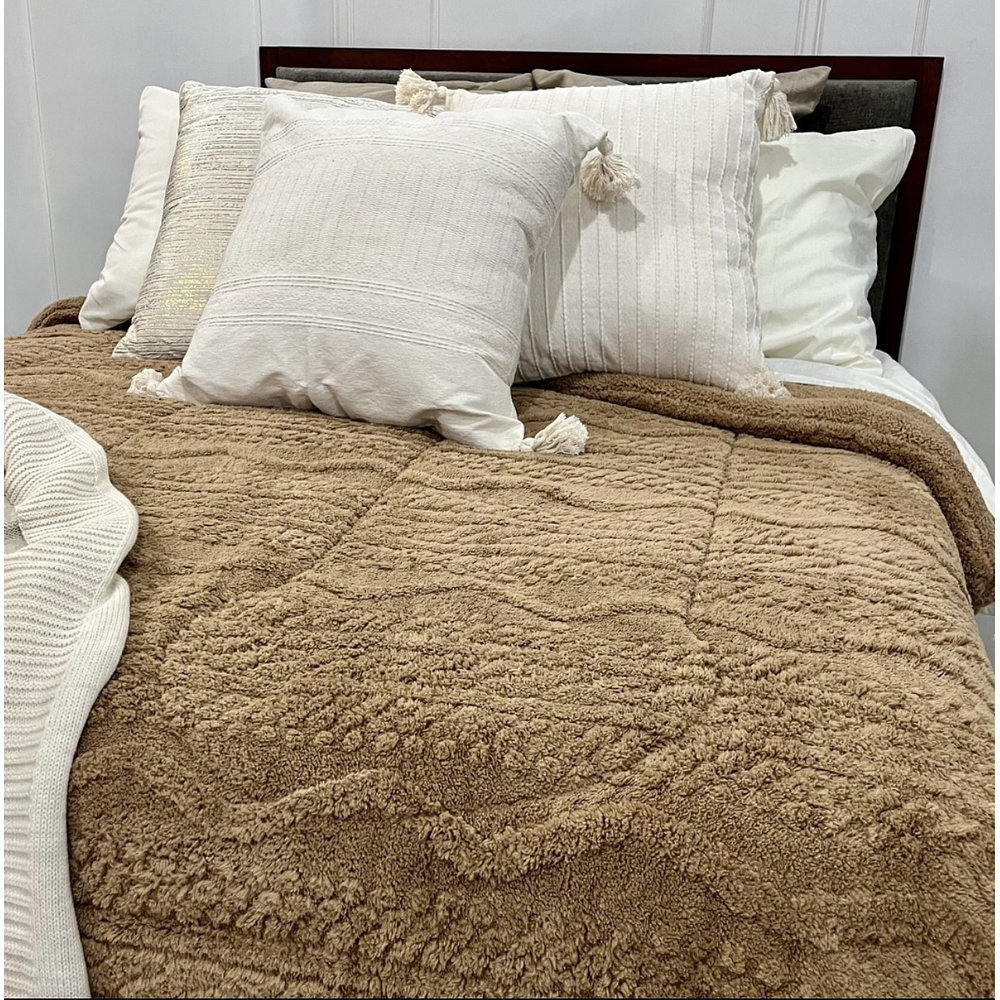 FRAZADA TEXTURIZADA CON CHIPORRO 1.5PLAZAS 