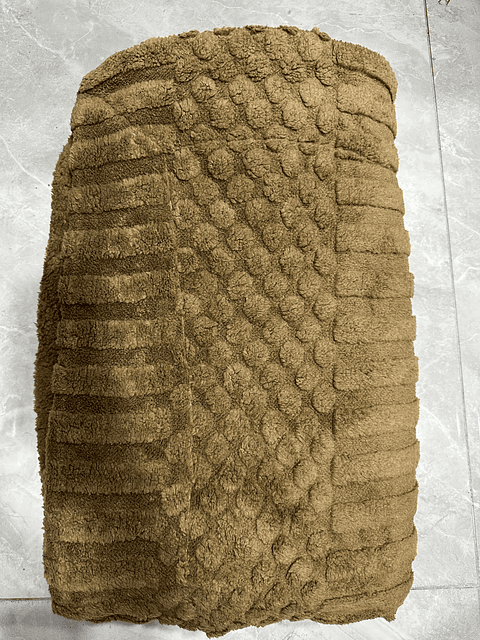 FRAZADA TEXTURIZADA PUNTOS CON CHIPORRO 1.5PLAZAS 