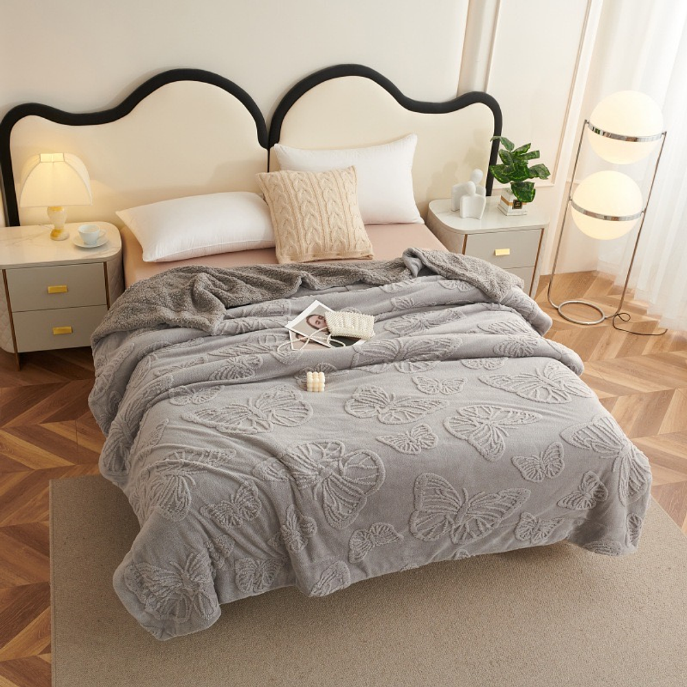 FRAZADA TEXTURIZADA MARIPOSA CON CHIPORRO 2 PLAZAS