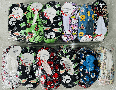 DOCENA DE PANTUFLAS CON CHIPORRO DISEÑO DE NIÑO
