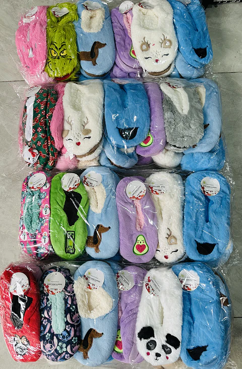 DOCENA DE PANTUFLAS CON CHIPORRO DISEÑO BORADADO PARA ADULTO