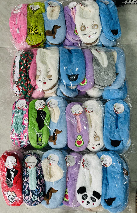 DOCENA DE PANTUFLAS CON CHIPORRO DISEÑO BORADADO PARA ADULTO