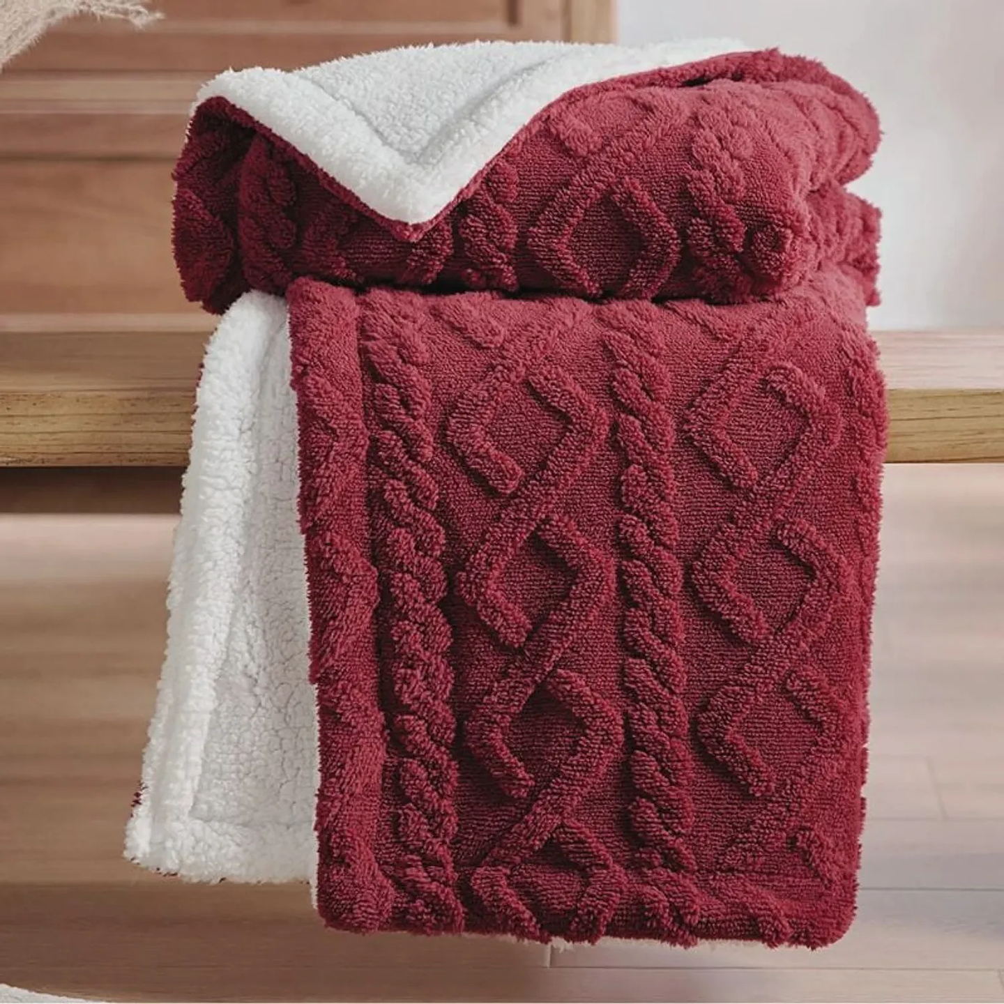 FRAZADA TEXTURIZADA CON CHIPORRO DE 2.0 PLAZAS 220x230CM 3