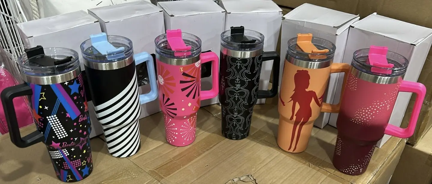 TERMO CON ASA DE ACERO INOXIDABLE DE 1.2L DISEÑO ESTAMPADO 4