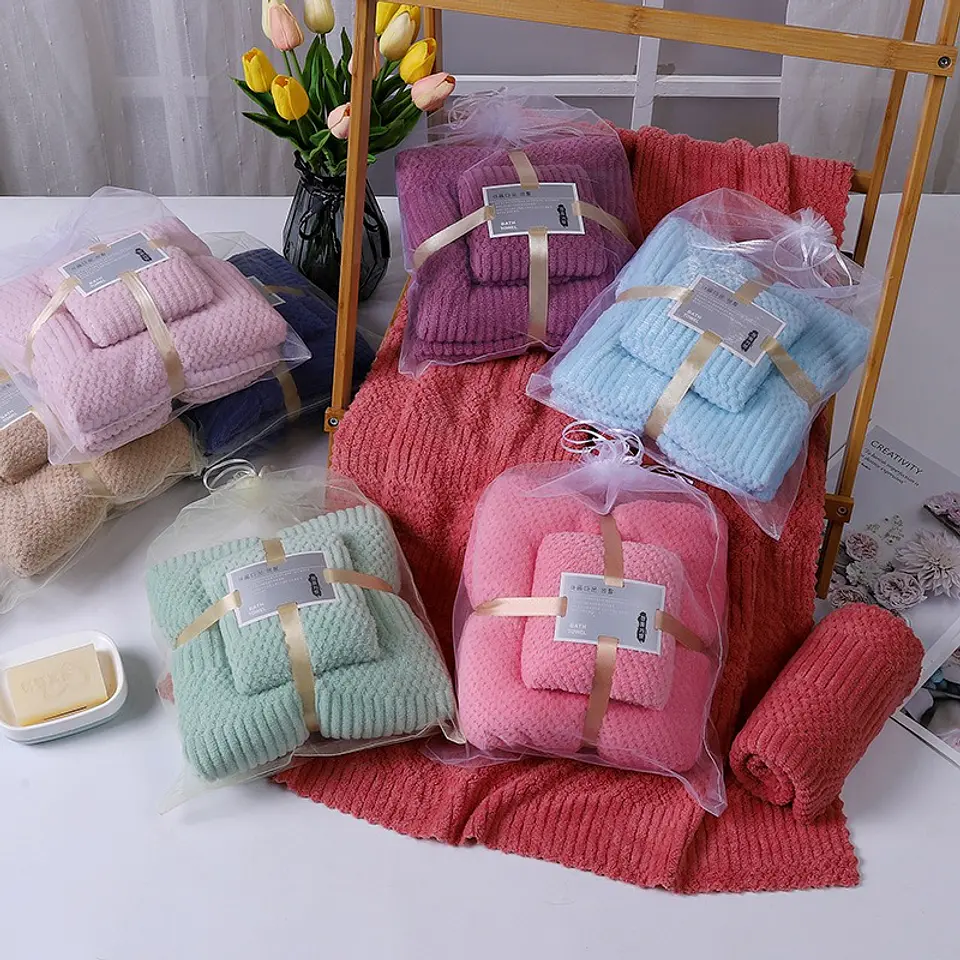 JUEGO DE TOALLA DE MICROFIBRA (CUERPO Y MANO) 4