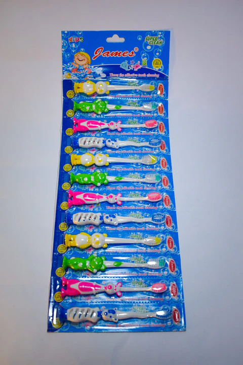 BLÍSTER CEPILLO DE DIENTES NIÑOS 12PCS- POR MAYOR