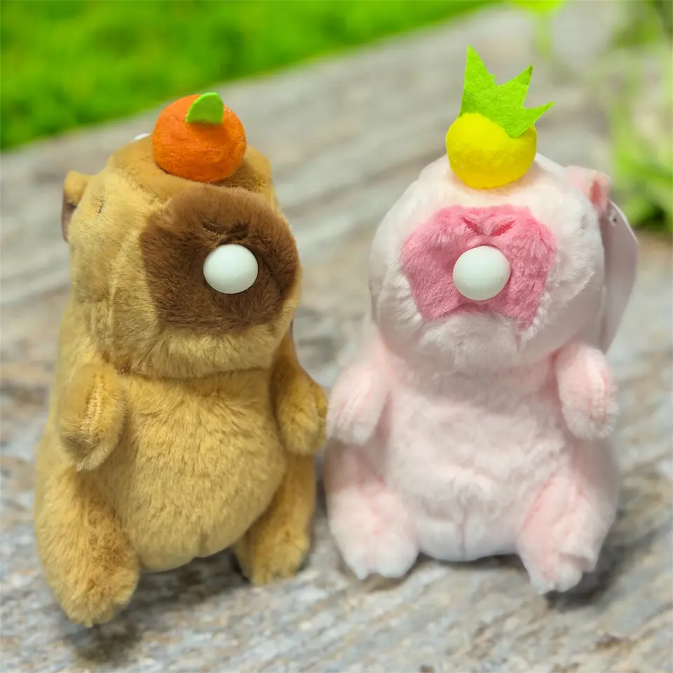 LLAVERO CAPYBARA COME CHICLE 14CM- POR MAYOR 1
