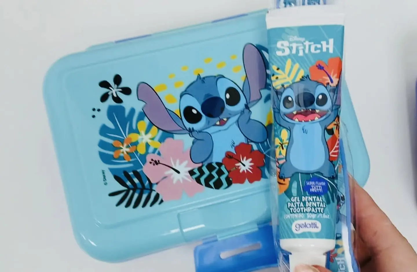 SET PASTA DE DIENTE + CEPILLO + LONCHERA STITCH- POR MAYOR 2