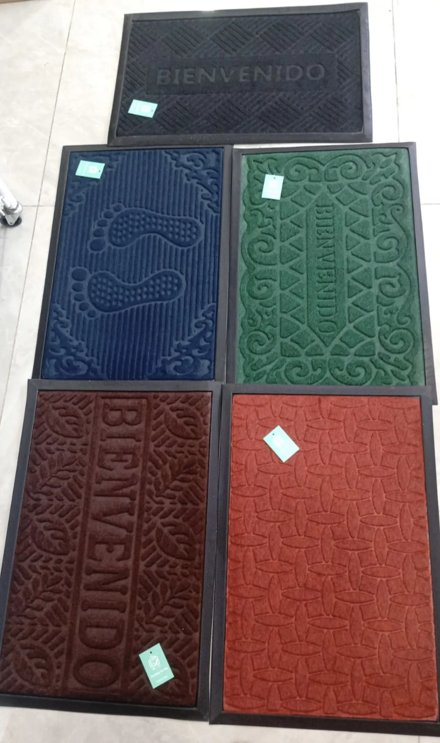 LIMPIA PIE ALFOMBRA BIENVENIDA FELPA ENGOMADO 40x60CM- POR MAYOR 2