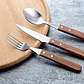 SET DE 3 PIEZAS CUCHARA, TENEDOR Y CUCHILLO DE ACERO INODIDABLE MANGO DE MADERA- POR MAYOR - Miniatura 4