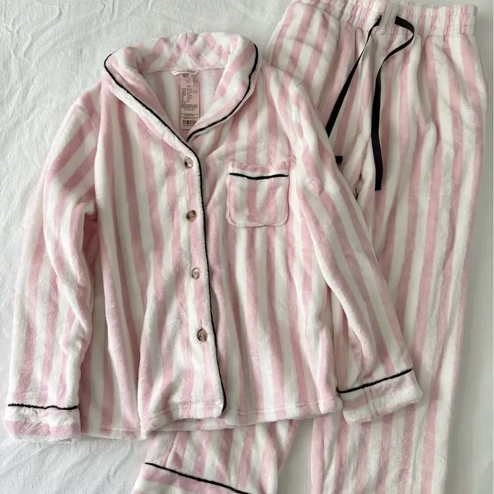 PIJAMA VICTORIA SECRET- POR MAYOR 1