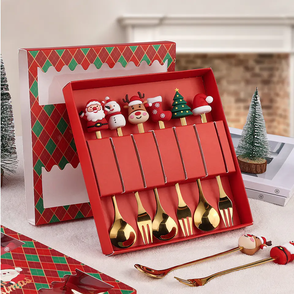 SET DE 6 CUBIERTOS DE ACERO DORADO NAVIDAD CON GOMA- POR MAYOR 5