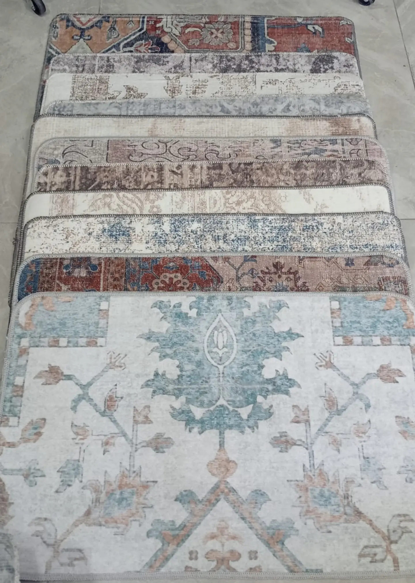 ALFOMBRA VINTAGE ENGOMADO 50x80CM- POR MAYOR 7